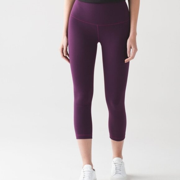 Lululemon Wunder Under Crop (Hi-Rise)Darkest Magenta - Picture 2 of 9